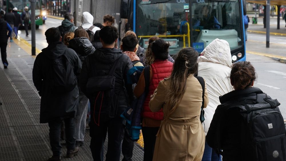 La reducción de colectivos impacta en Lomas y en el conurbano. La reducción de colectivos impacta en Lomas y en el conurbano.