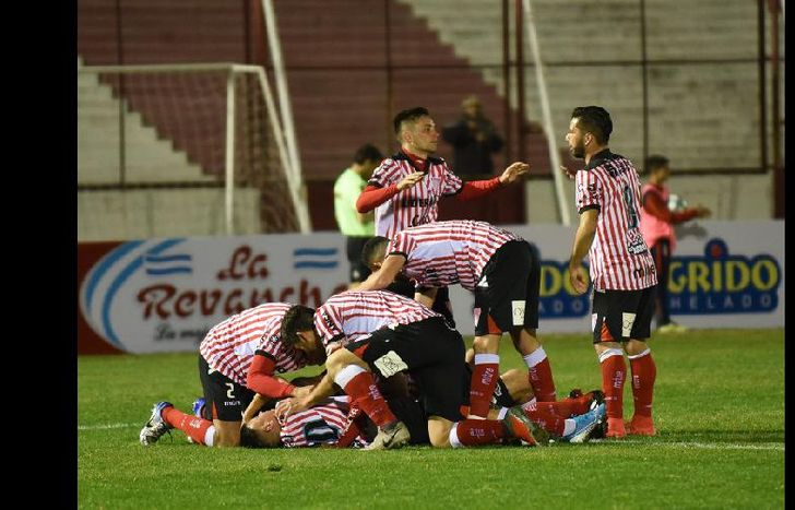 Kopriva repetiría el equipo que salió a jugar el segundo tiempo ante San Carlos.
