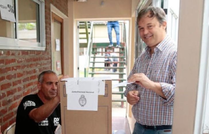 va por su reelección.