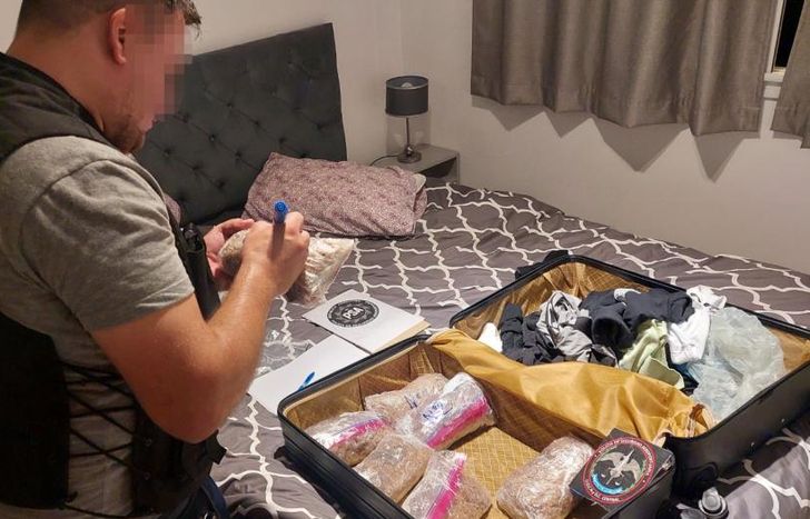 El operativo incluyó un allanamiento en Temperley.