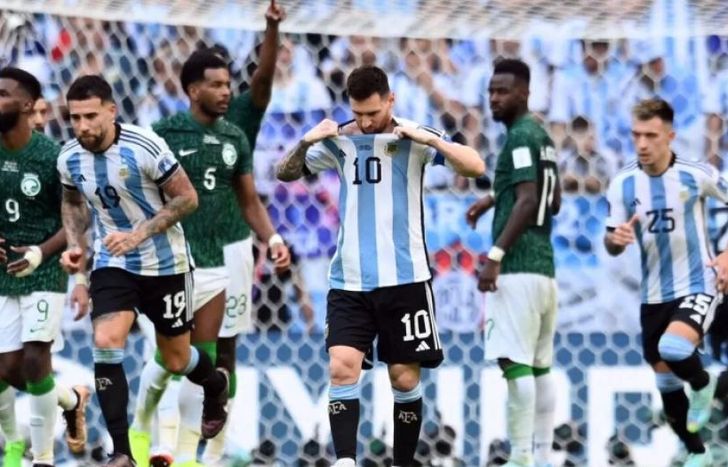 La Selección cayó 2-1 en su debut en el Mundial de Qatar ante Arabia Saudita.