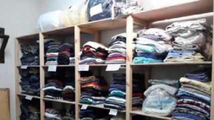 Entregan ropa limpia todos los sábados.