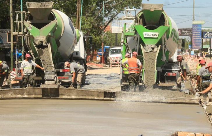 Trabajos sobre la Avenida Olimpo, de Santa Catalina.