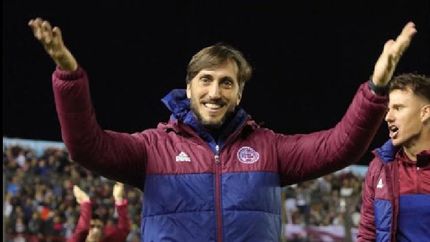 El DT hará videos tres veces por semana. El DT hará videos tres veces por semana.