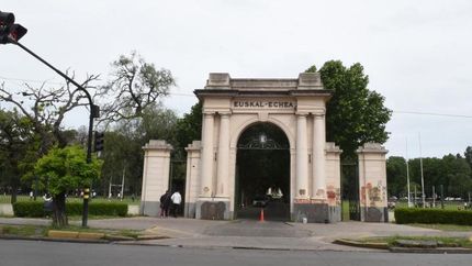 El 17 de diciembre de 1905 se colocó la piedra fundamental. El 17 de diciembre de 1905 se colocó la piedra fundamental.