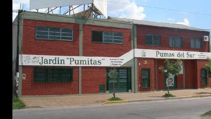 Varias generaciones pasaron por sus instalaciones. Varias generaciones pasaron por sus instalaciones.