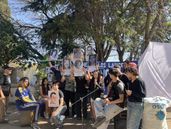 En la Plaza Colón hubo lectura, música, representaciones e intervensiones artísticas.