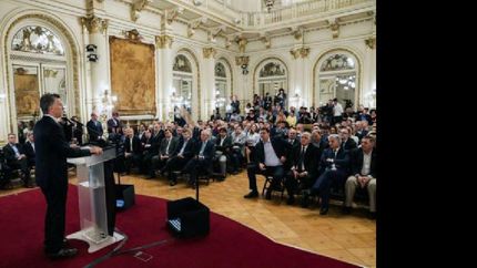 criticas de pequenos productores por los anuncios de macri