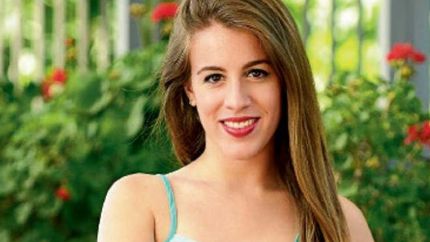 laura esquivel se pone unas botas audaces