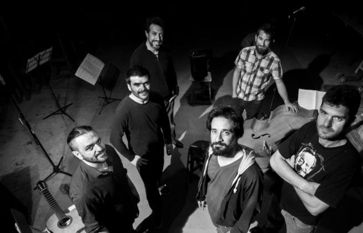 Nuevo quinteto y cantante.