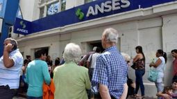 Las jubilaciones aumentarán en diciembre un 12,11%.