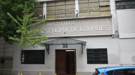 el lourdes cumple 119 anos: la historia del colegio que empezo siendo convento