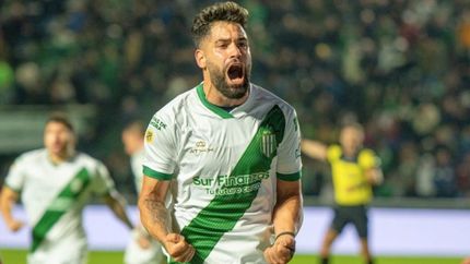 Giménez lleva 10 de los 25 goles de Banfield en el año.