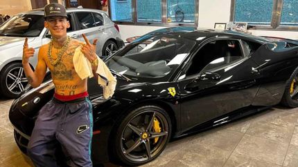 descomunal: cuanto gasto l-gante en su nueva ferrari