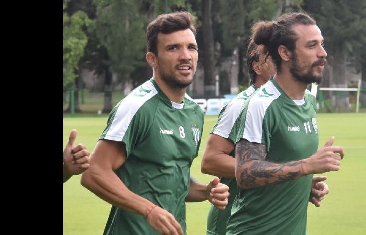 Osvaldo tuvo su primer entrenamiento con la camiseta de Banfield.