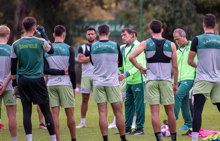 Banfield dejó ir a un mediocampistas.