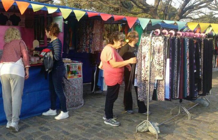 Habrá diferentes stands para comprar productos.