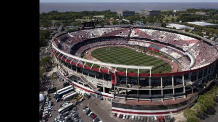 se postergo la superfinal entre river y boca