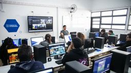 En Lomas siguen ampliando la oferta educativa con nuevos espacios de formación.