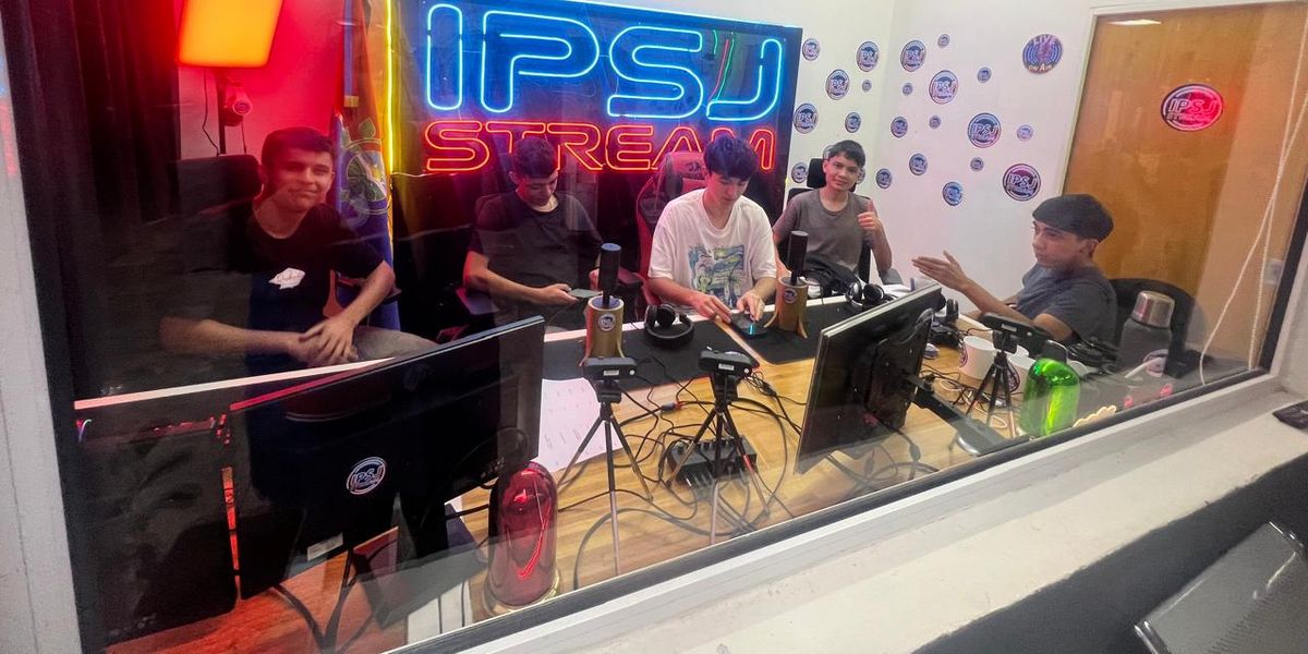 Este viernes será la inauguración oficial. Ya tienen listos dos programas que se podrán ver los miércoles.