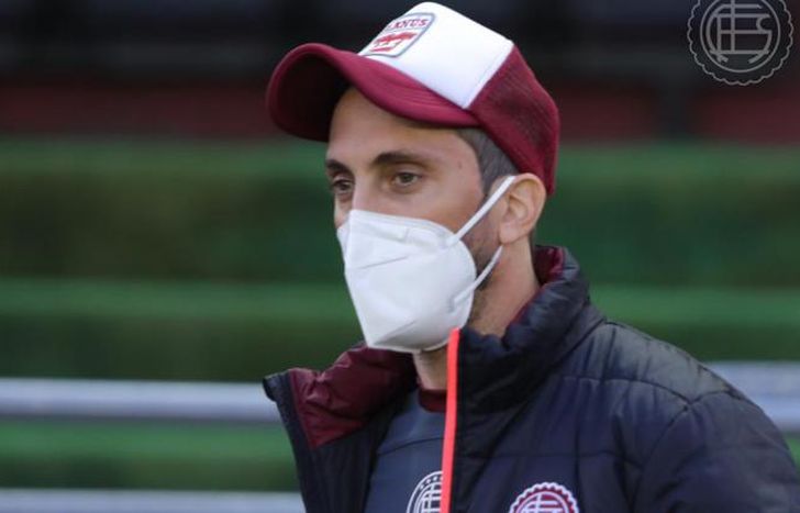 Zubeldia, y un rompecabezas en el mediocampo.
