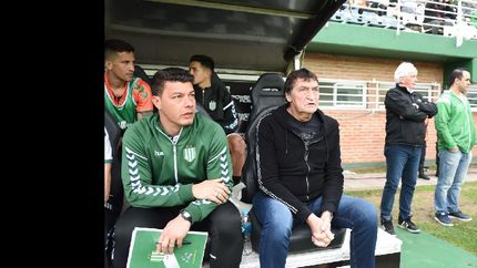 Sebastián Battaglia reemplazará a Julio Falcioni en el cargo.
