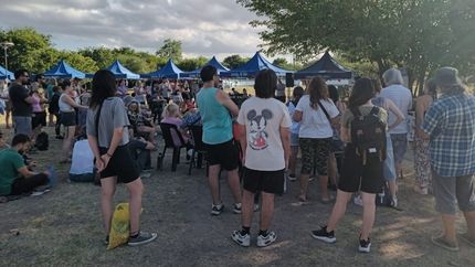 Decenas de vecinos dijeron presente en el Parque Finky de Turdera para disfrutar de actividades ligadas a la naturaleza. Decenas de vecinos dijeron presente en el Parque Finky de Turdera para disfrutar de actividades ligadas a la naturaleza.