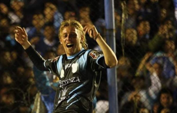 Gianunzio integró el plantel de Temperley que ascendió en 2014.