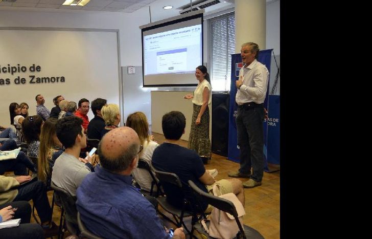 los cursos son gratuitos y brindados por distintas empresas a través de convenios con el municipio.