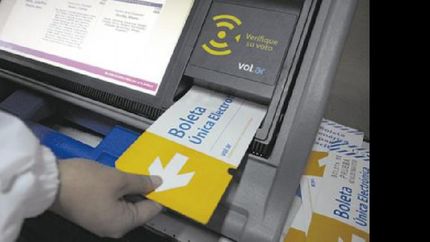 los salteños usan el voto electrónico.