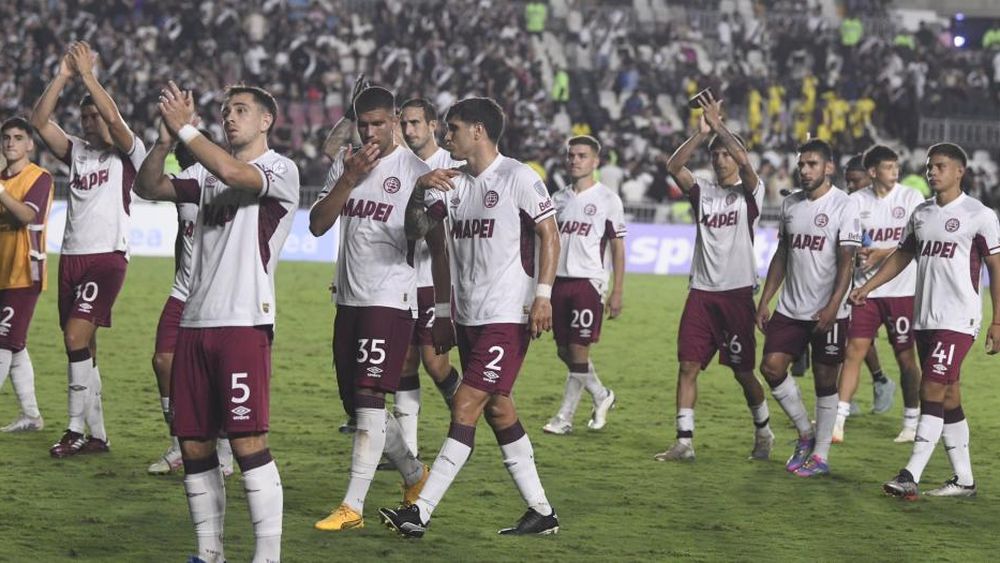 Habrá cambios obligados en Lanús.