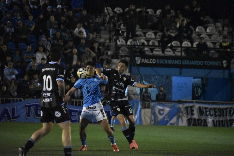 Temperley se hizo fuerte en su casa y le ganó a Atlético de Rafaela.