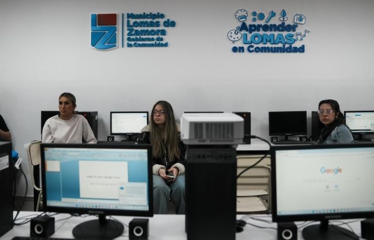 La escuela funciona en el Polo Educativo Malvinas Argentinas.