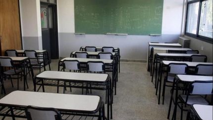 La vuelta a las aulas en la Provincia sería desde marzo.