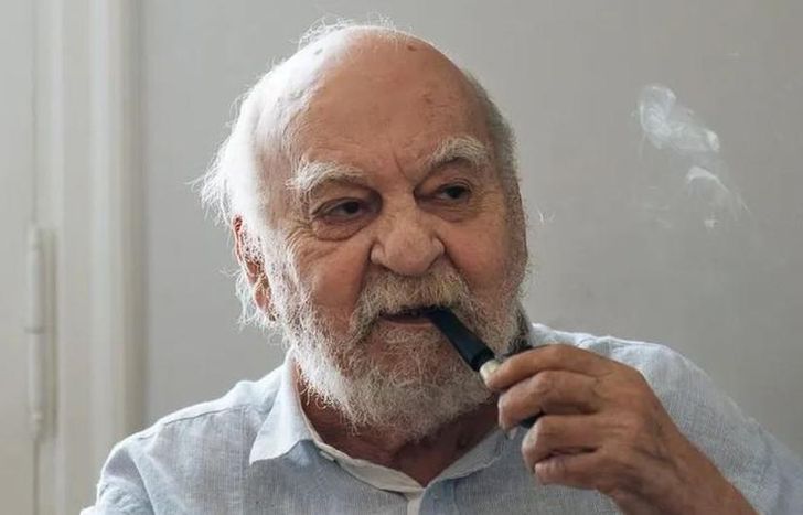 Fue autor de grandes piezas teatrales.