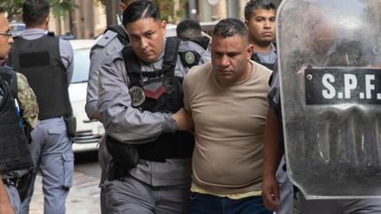 El policía fue detenido en Llavallol.