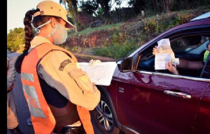 Hay que llevar los papeles a mano al momento de trasladarse.