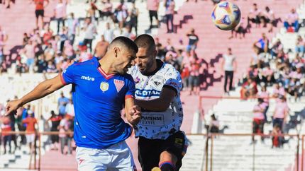 Martínez anticipa y clava el 2-0. Martínez anticipa y clava el 2-0.