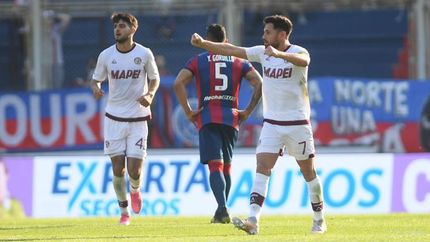Acosta volvió a gritar un gol después de varios meses. Acosta volvió a gritar un gol después de varios meses.