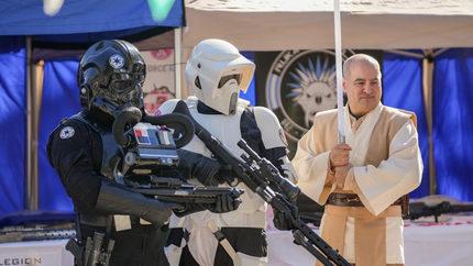 La mística de Star Wars se apoderó de la Plaza del Campeón en Banfield. La mística de Star Wars se apoderó de la Plaza del Campeón en Banfield.