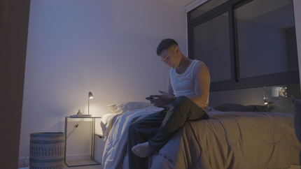 Desesperado es una canción pop con tintes melancólicos.