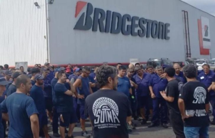 Los empleados de la planta permanecen en estado de alerta.