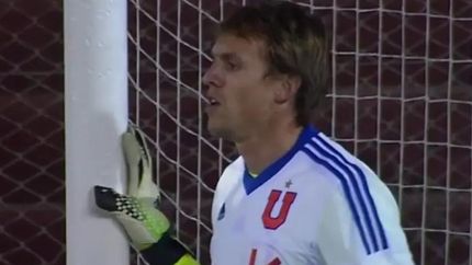 Luciano Civelli, el improvisado arquero ante Lanús.