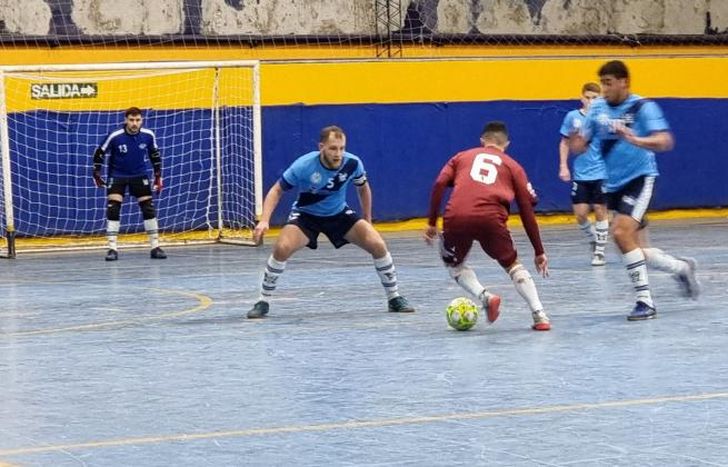 Country Banfield padeció el empate sobre el final.