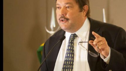 que dujovne traiga la plata que tiene afuera en vez de hablar del campo