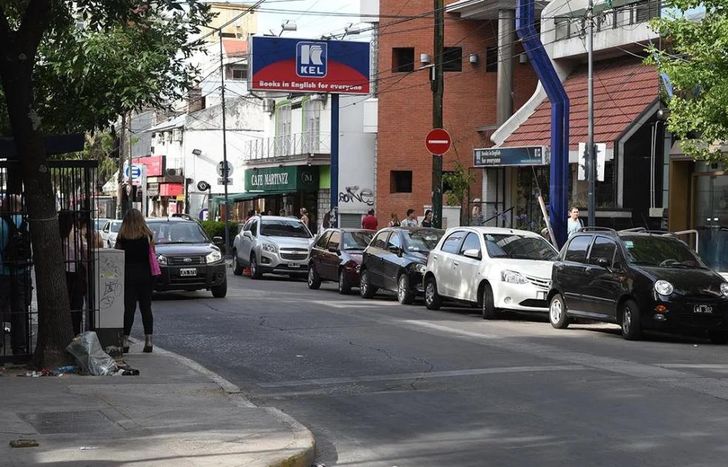 Las personas podrán dejar sus vehículos en calles céntricas sin inconvenientes.