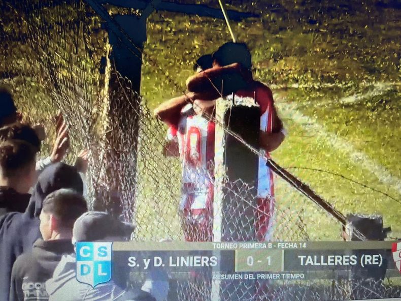 Talleres de Escalada le ganó a Liniers con un gol de tiro libre de Mateo Muñoz.