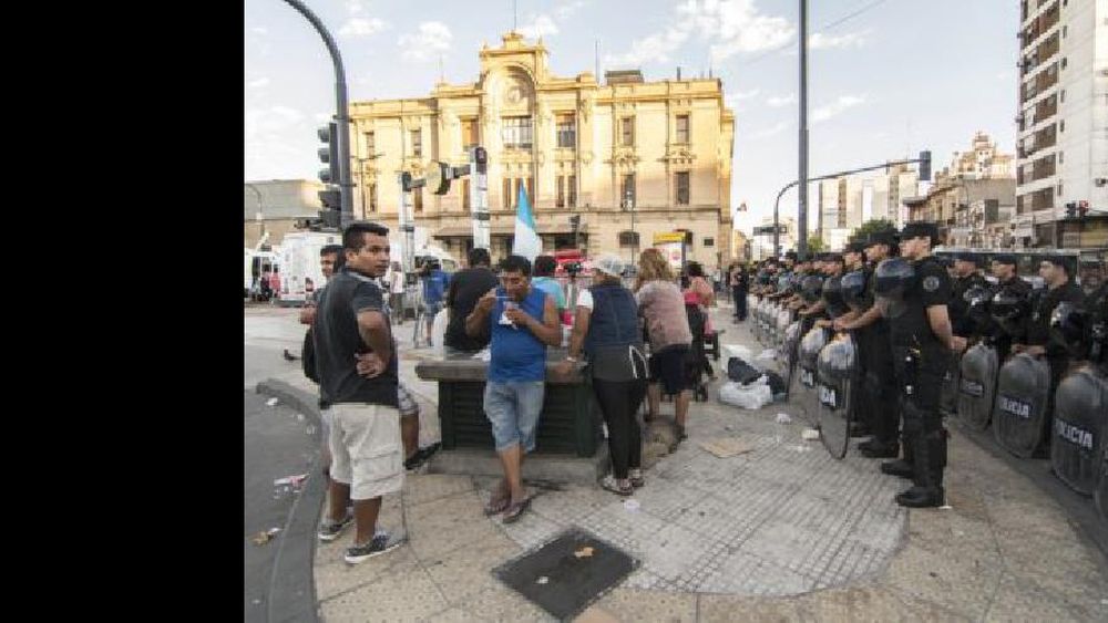Arrancó el censo de manteros en Once