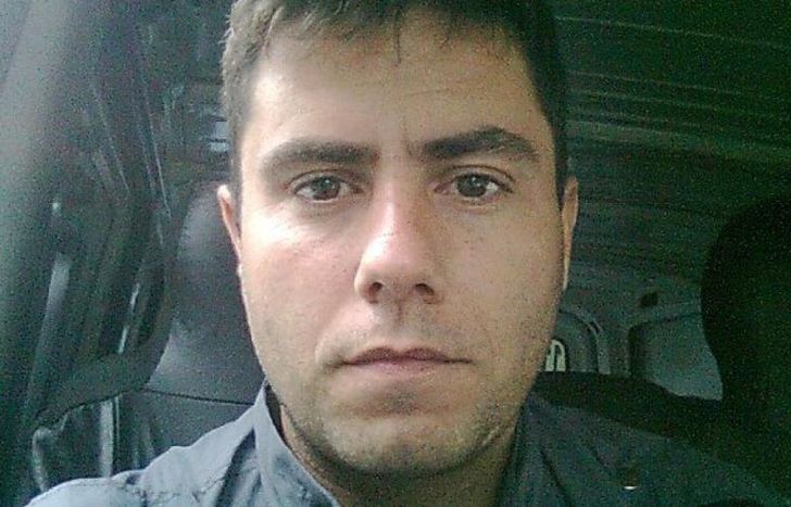 Liendo viajaba en el asiento del acompañante cuando recibió un disparo en la cabeza y murió en el acto.