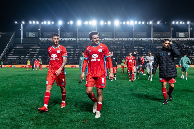 Belgrano de Córdoba fue muy superior a Banfield.